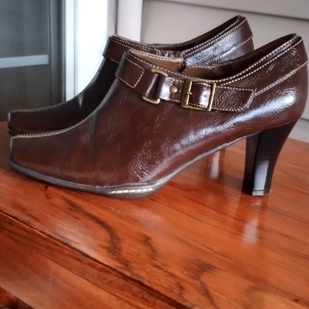 3" CHUNKY HEEL AEROSOLES
